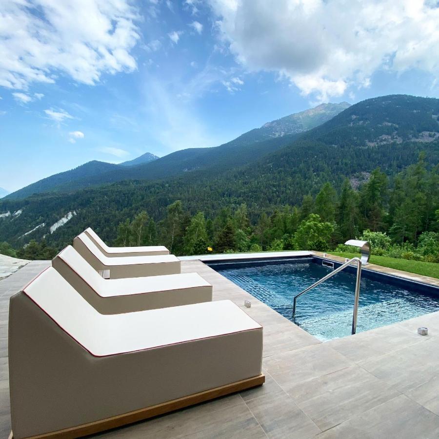 Silou Retreat Hotel Champdepraz Екстериор снимка