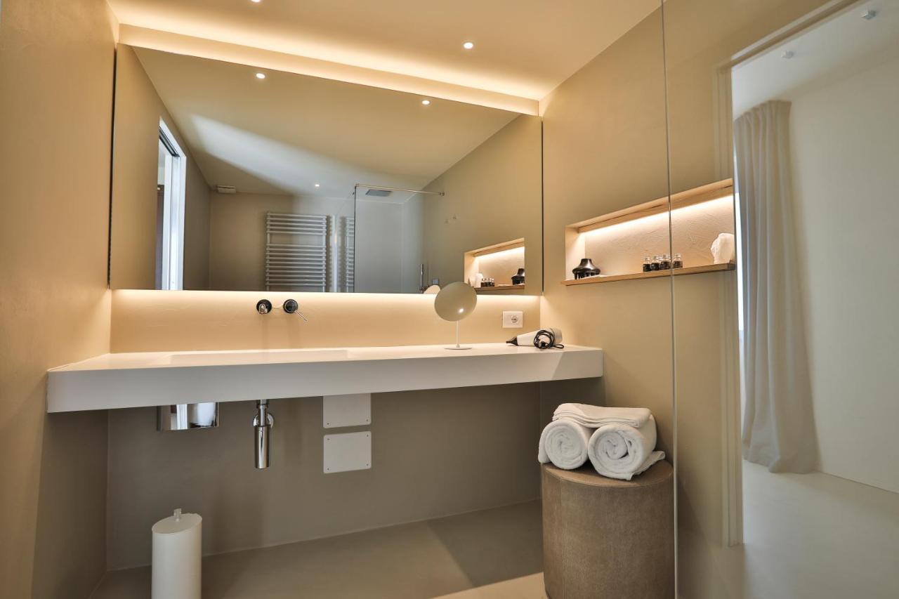 Silou Retreat Hotel Champdepraz Екстериор снимка