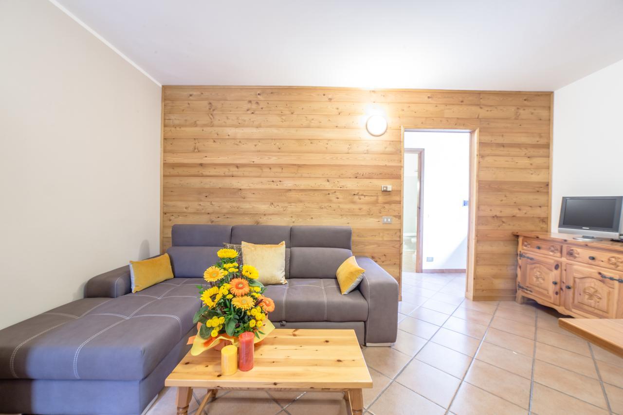 Silou Retreat Hotel Champdepraz Екстериор снимка