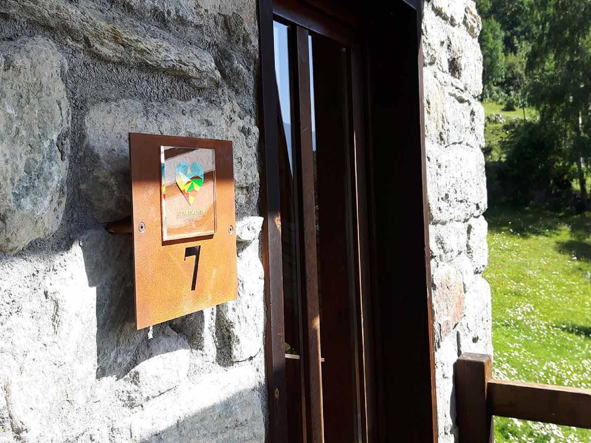 Silou Retreat Hotel Champdepraz Екстериор снимка